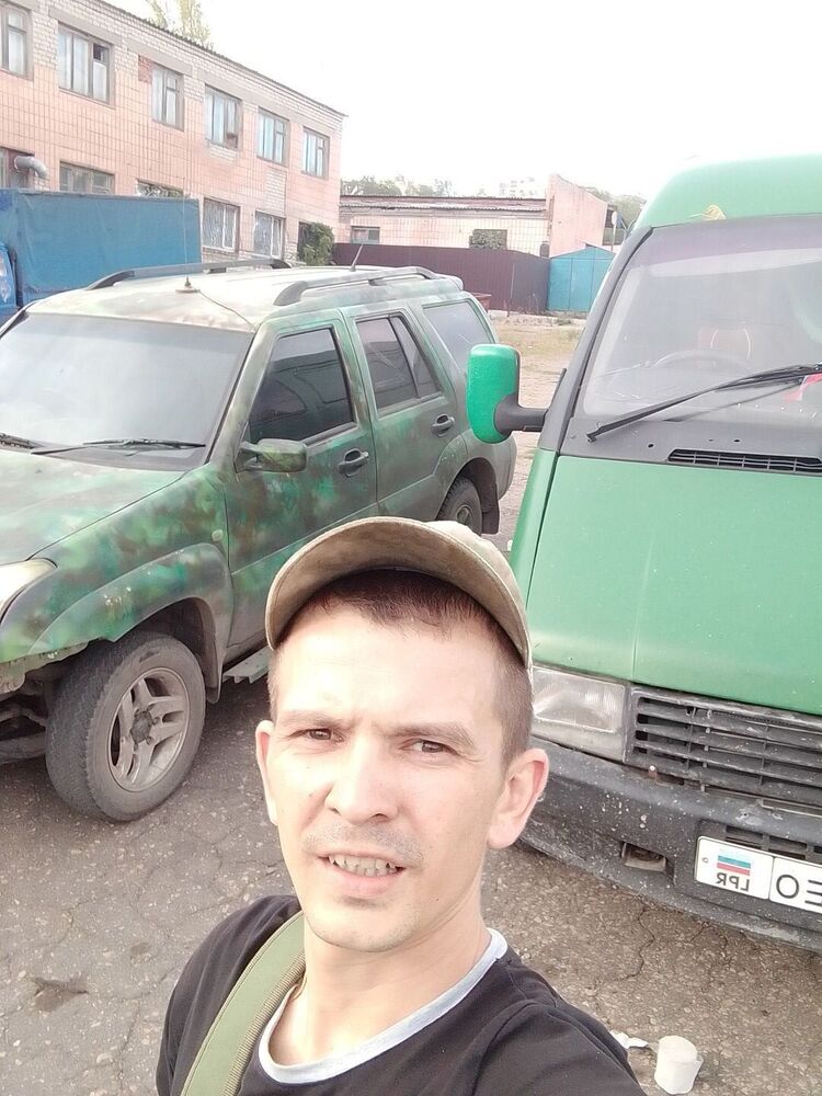  ,   Oleg, 33 ,   ,   