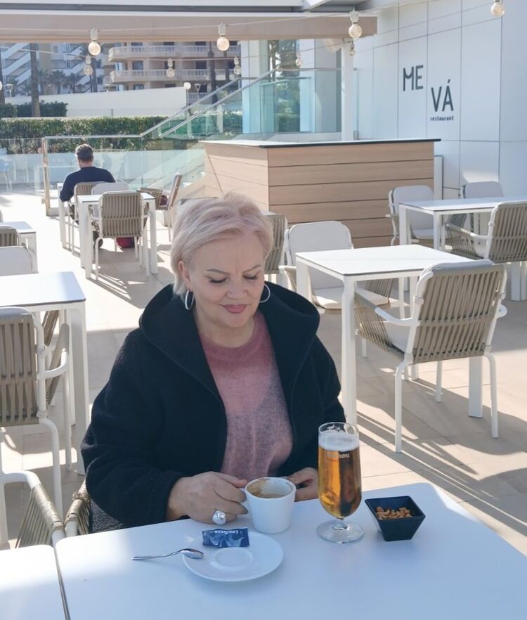  Alcala de Xivert,   Natallia, 58 ,     , c 