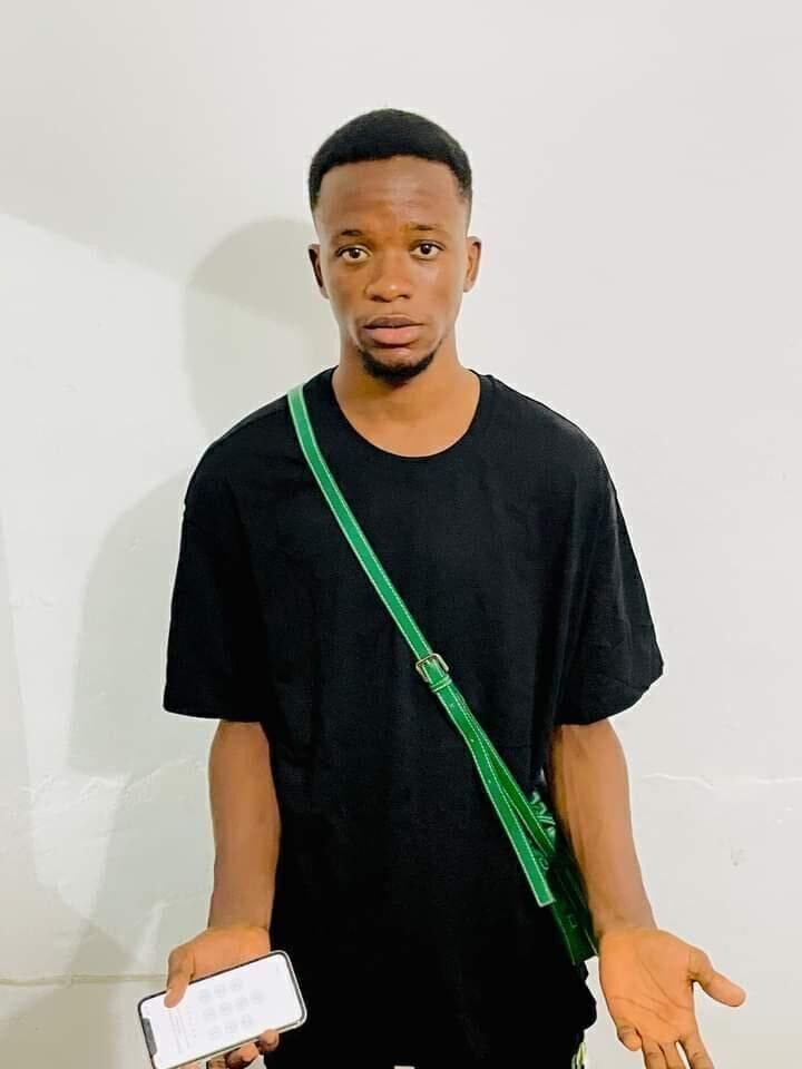  -,   Abiola, 26 ,   ,   
