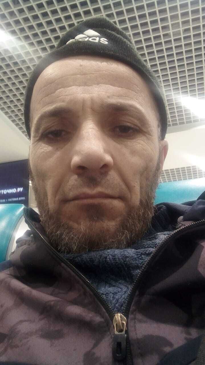  37902791  , 44 ,    