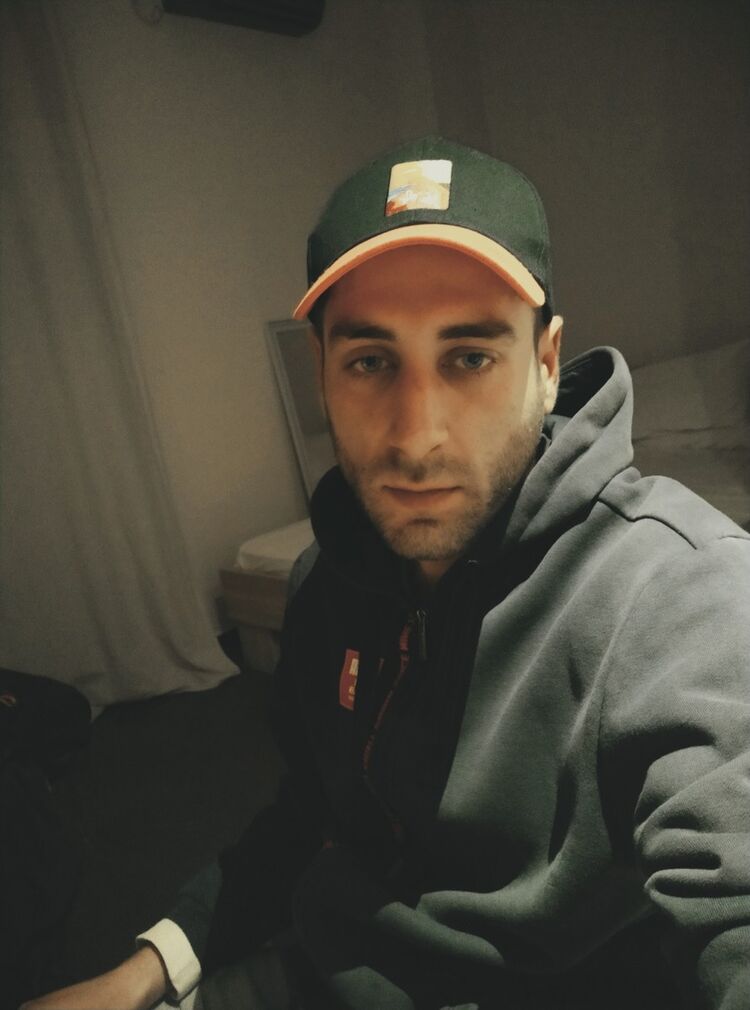  19334841  Dragan, 31 ,    Budva