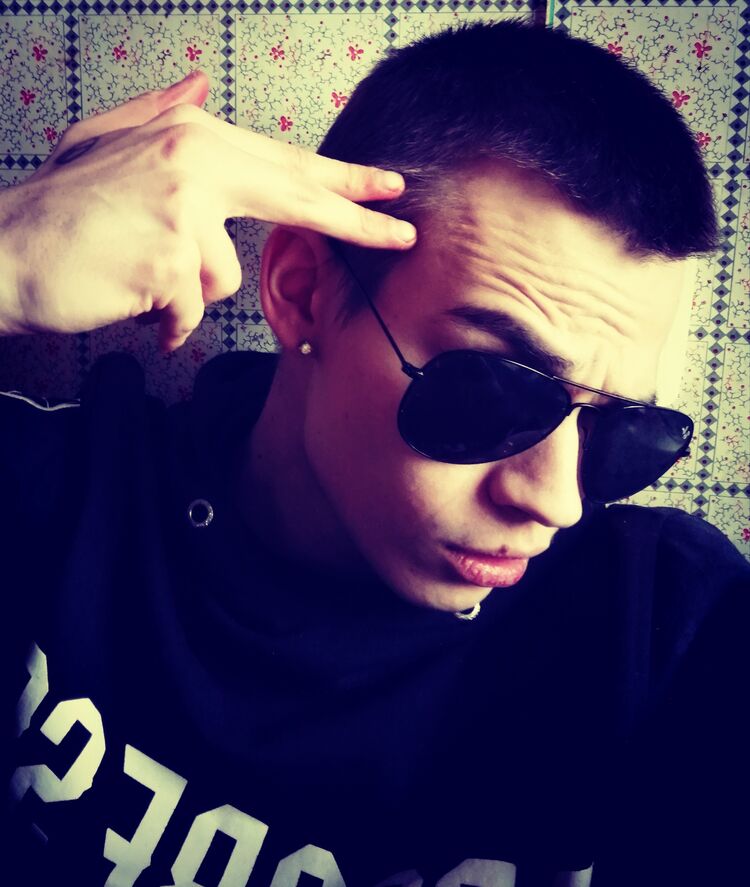  45218011  , 27 ,    -