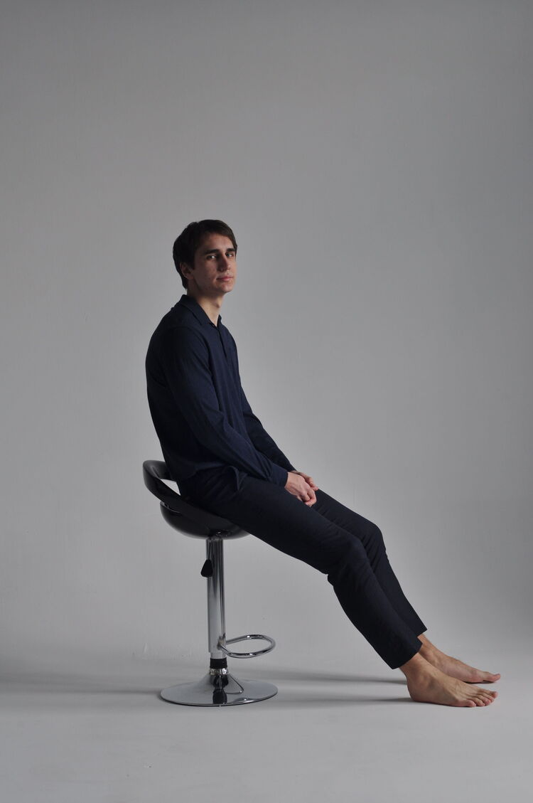  --,   Victor, 24 ,   ,   
