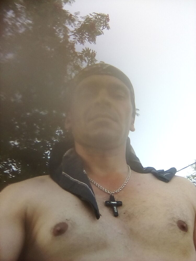  ,   Ruslan, 44 ,   ,   , c 