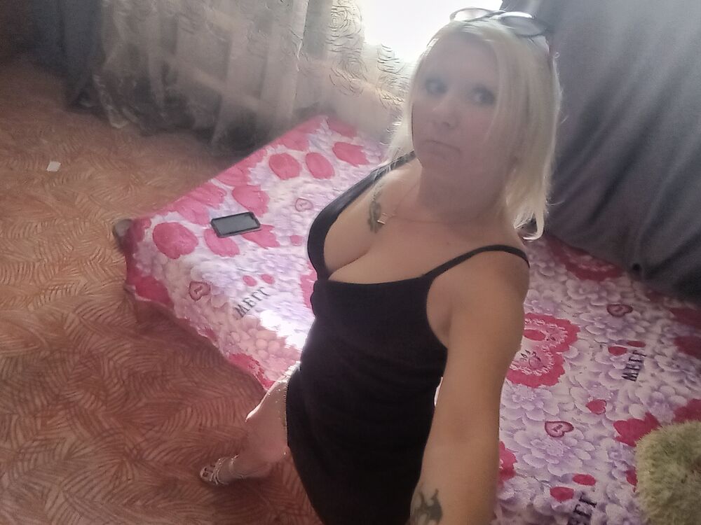  47065211  , 32 ,    