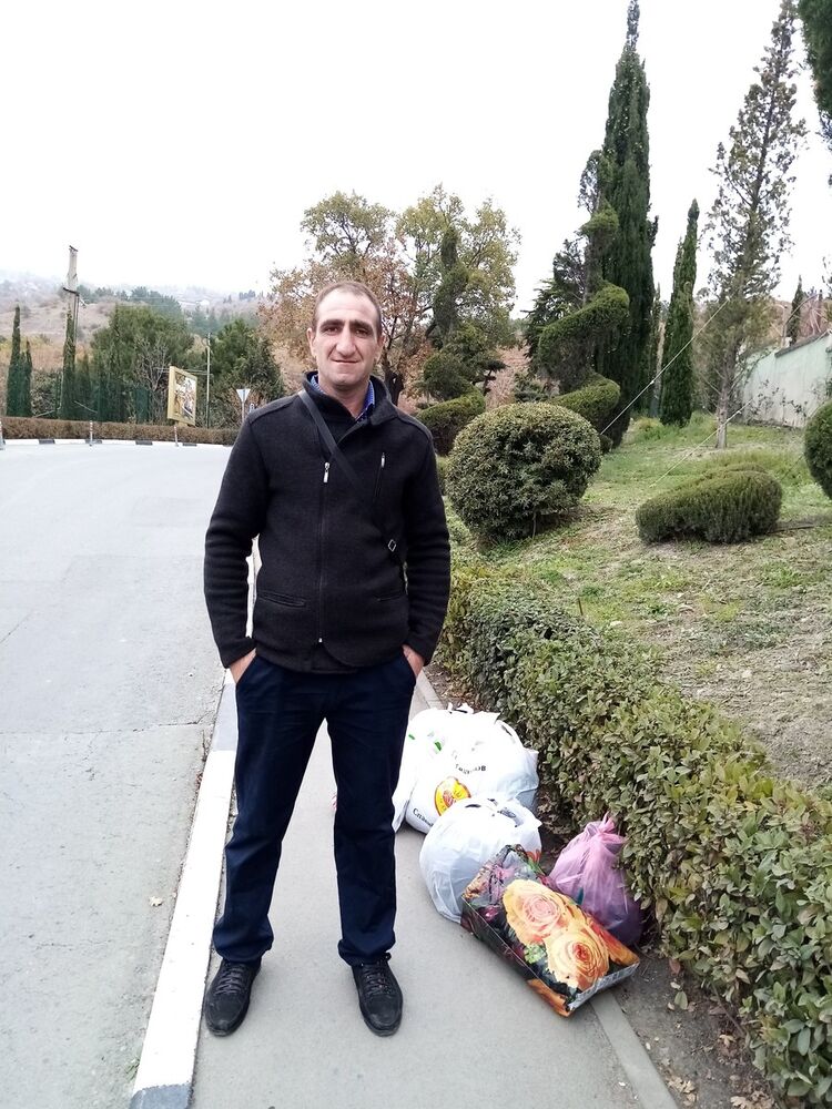  ,   Razmik, 39 ,   ,   , c 
