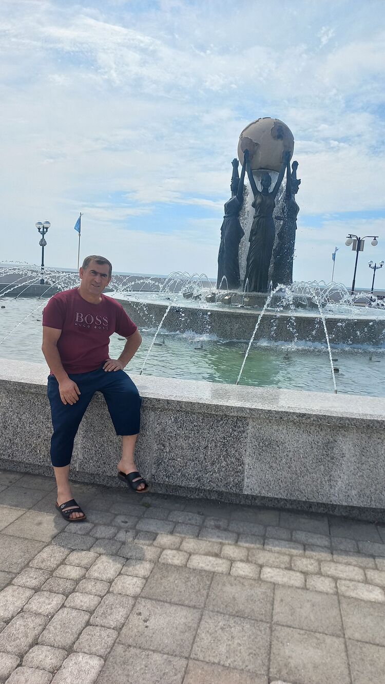  39833291  Ruslan, 49 ,    