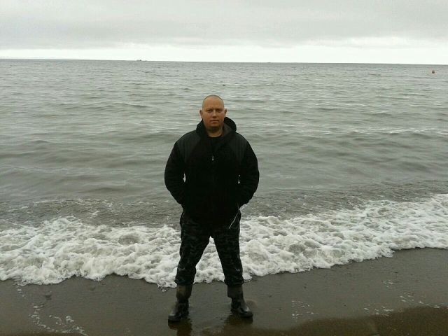  9878341  Den, 42 ,    