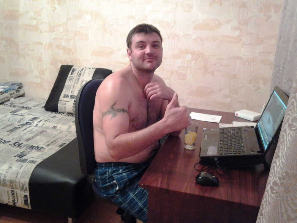  9503771  Dmitrii, 43 ,    