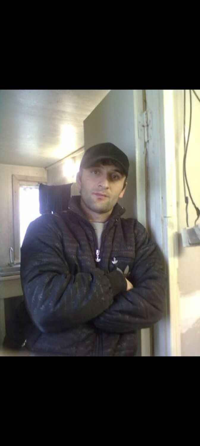  42273591  RUSLAN, 37 ,    