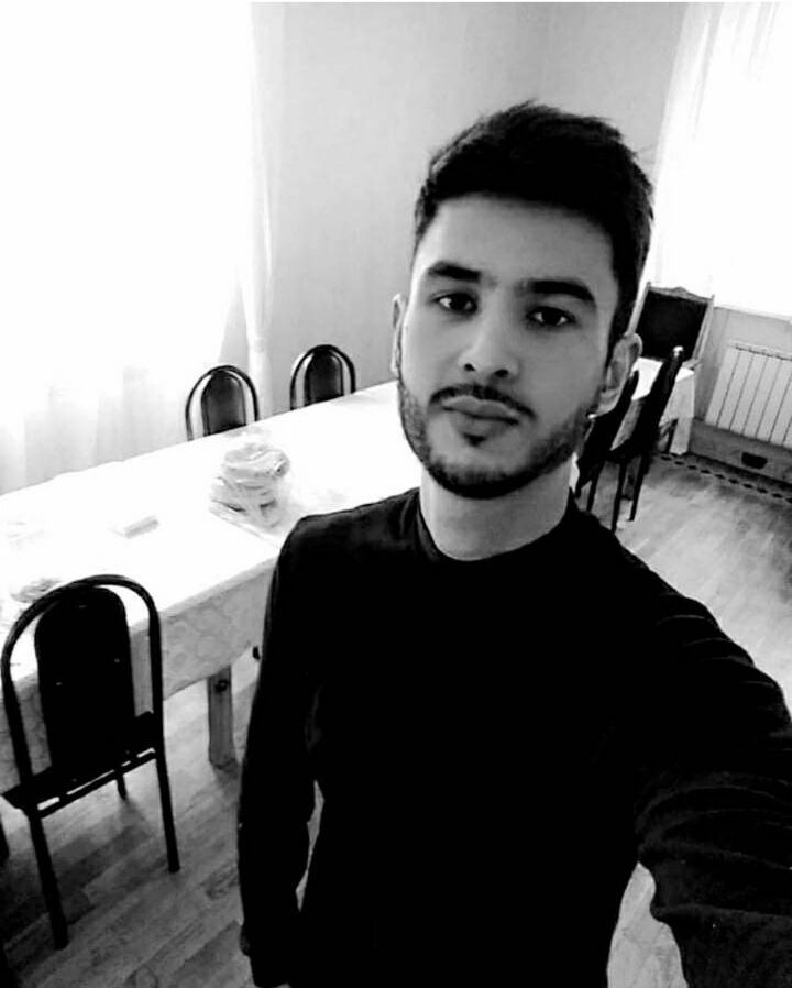  -,   Alexis, 28 ,   ,   , 