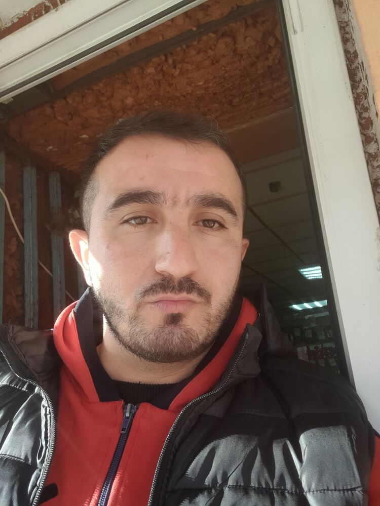  30173601  Ali, 33 ,    