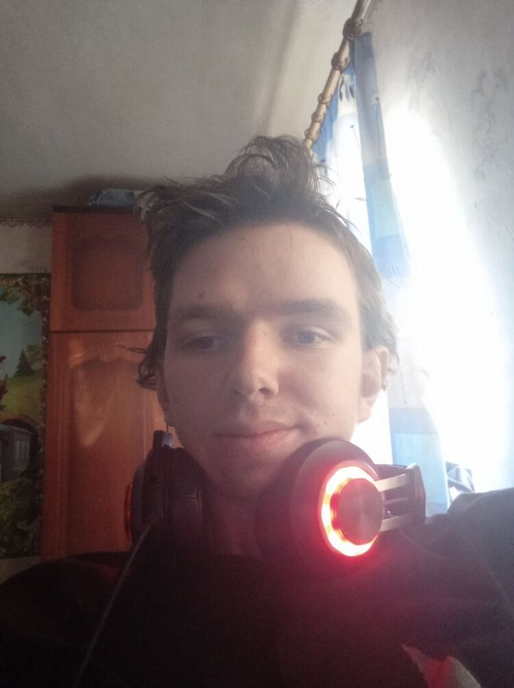  46210931  , 22 ,    