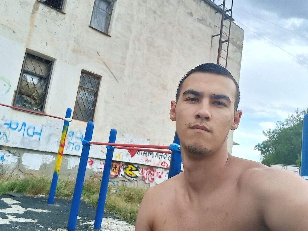  31985921  , 22 ,    