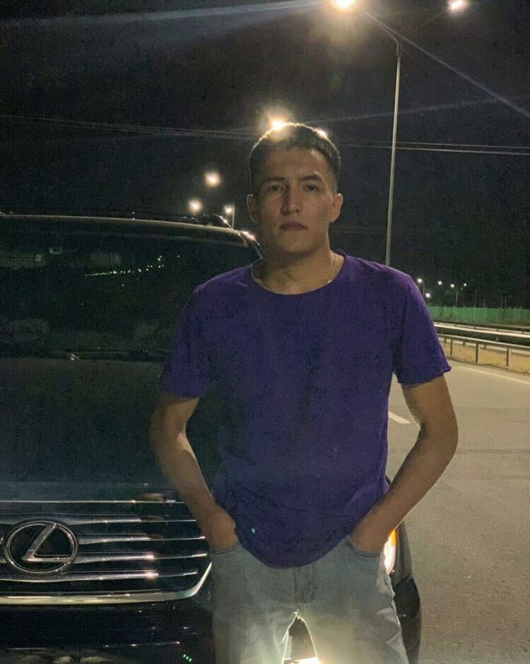  35303921  Arman, 27 ,    