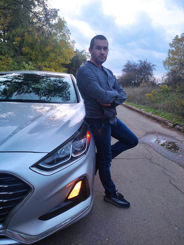 ���� 51827421 ������� Yury, 37 ���, ���� ���������� � ��������