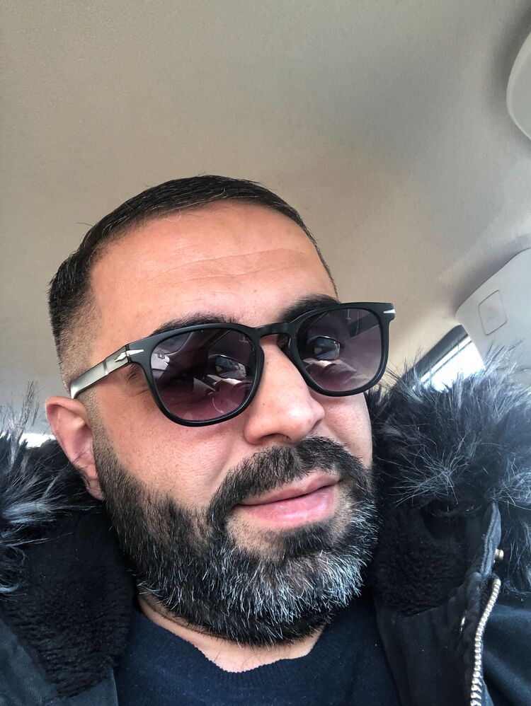  53816381  Andranik, 36 ,    