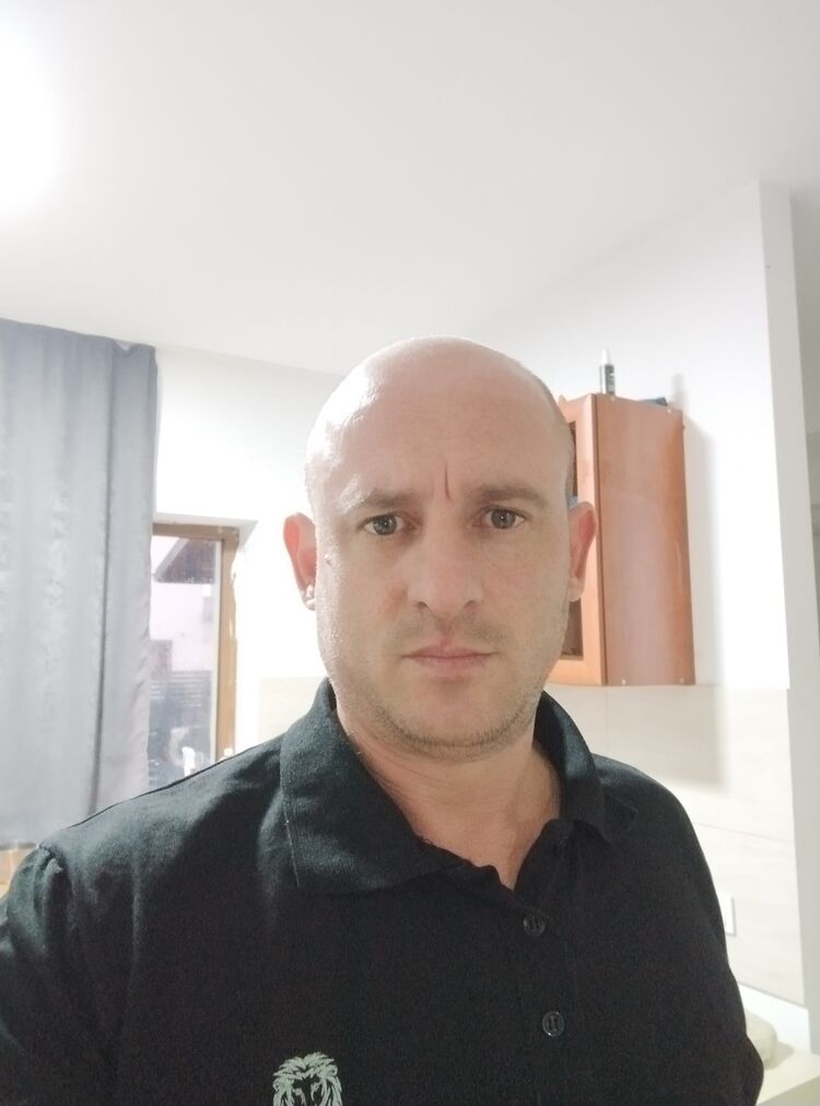  ,   Vali, 41 ,   ,   