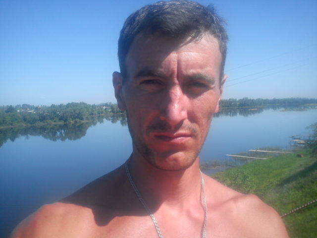  ,   Denis, 46 ,   ,   , c 