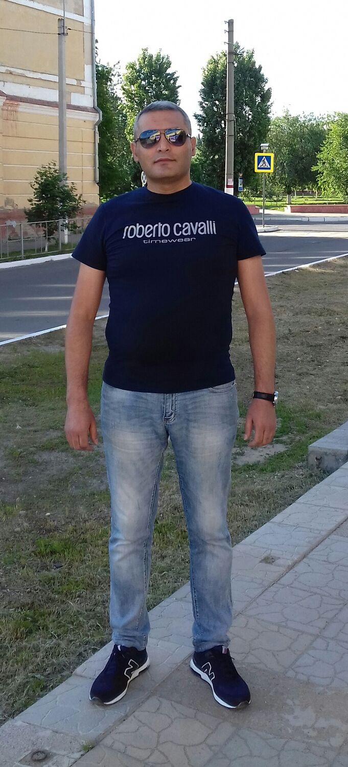  51864091  BOSS, 46 ,    