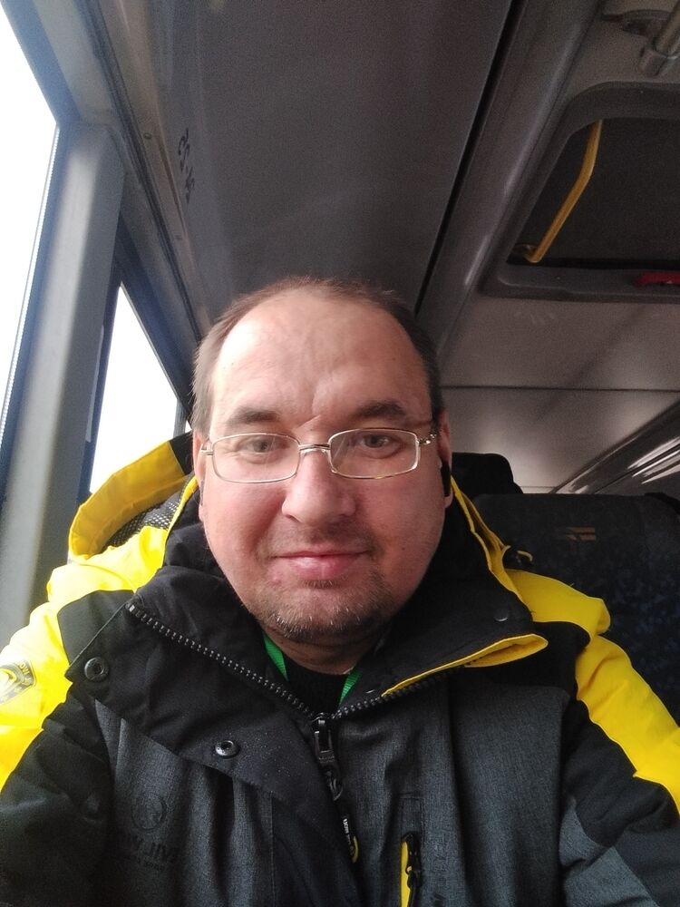  49205131  , 37 ,    