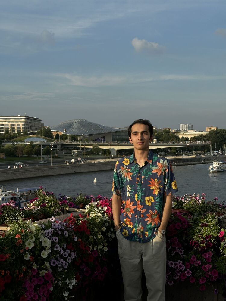  44641021  Ahmad, 23 ,    