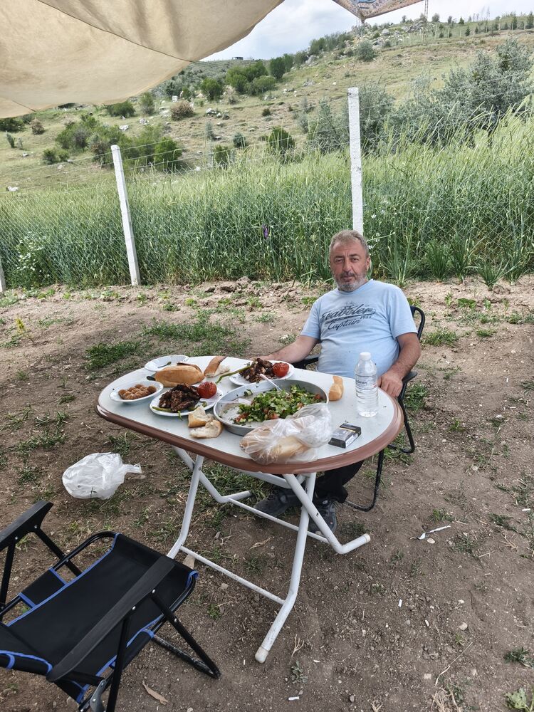  52463091  Oktay, 50 ,    