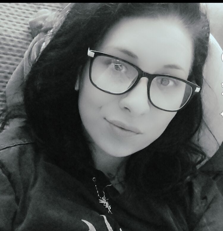  ,   Marina, 34 ,   c 