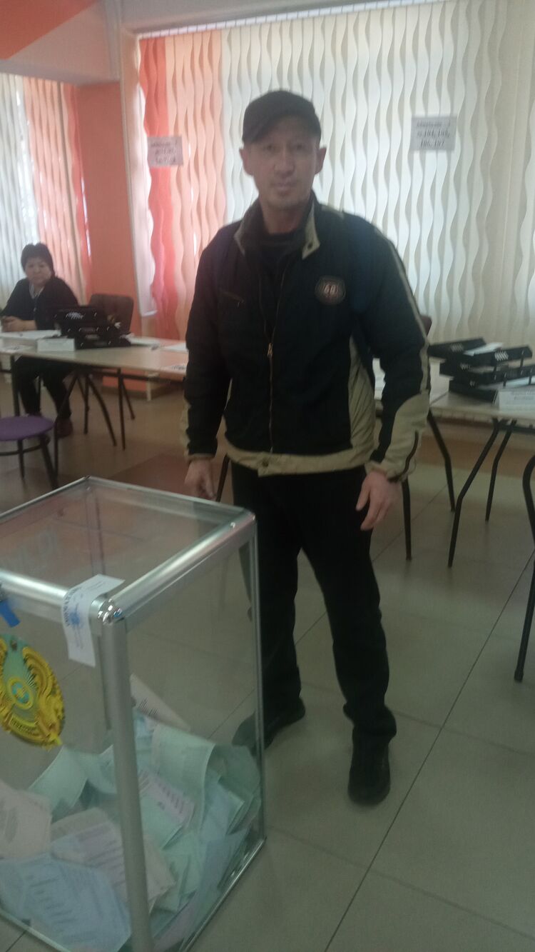  34122291  Denchic, 52 ,    