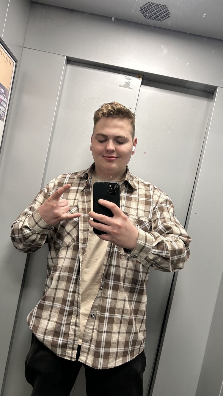  52535071  , 21 ,    
