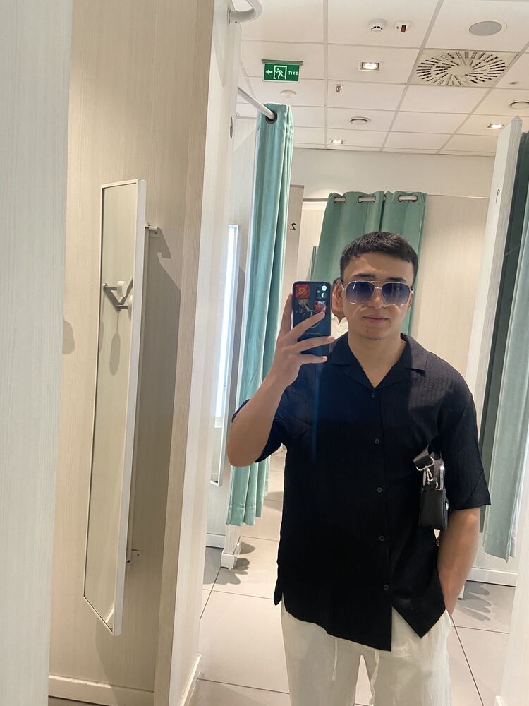  ,   Ali, 21 ,   ,   , c , 