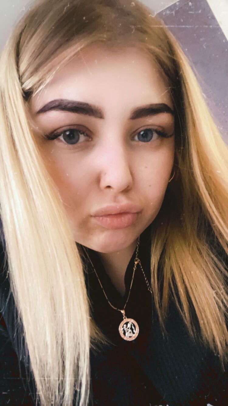  43823571  Syka, 24 ,     