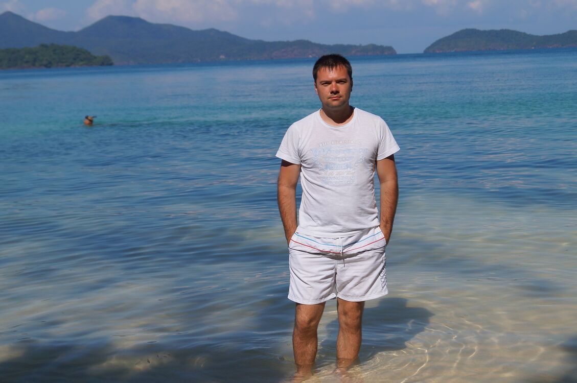  54433831  Enemi, 20 ,    