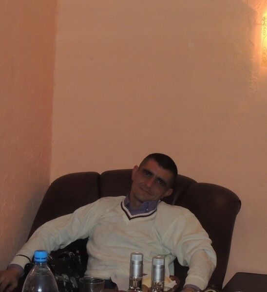  17636791  Ruslan, 42 ,    
