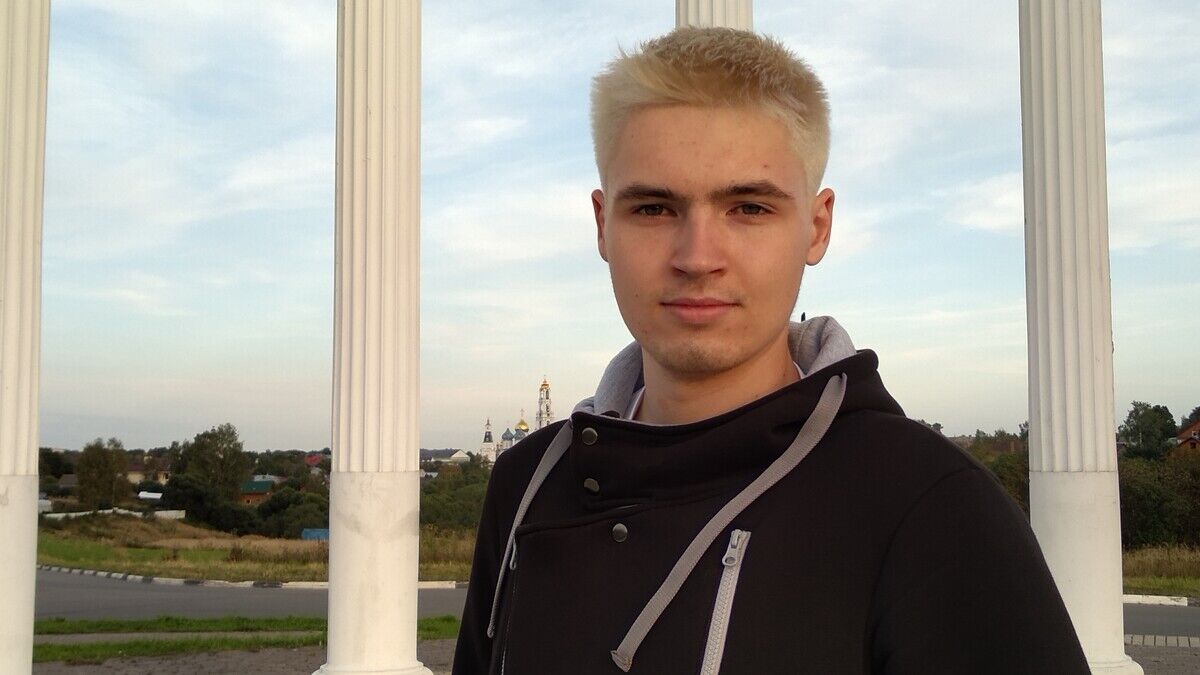   ,    Ghost, 23 ,   ,   , c , 