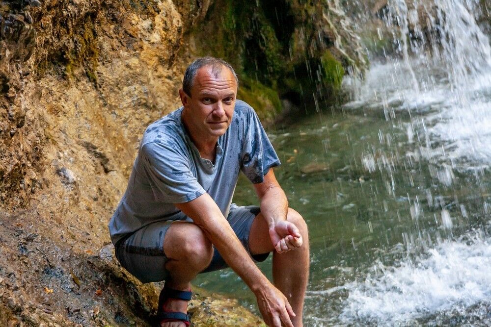  17310291  Oleg, 53 ,    