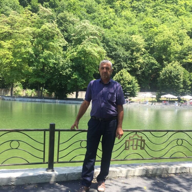  34885131  Alik, 52 ,    