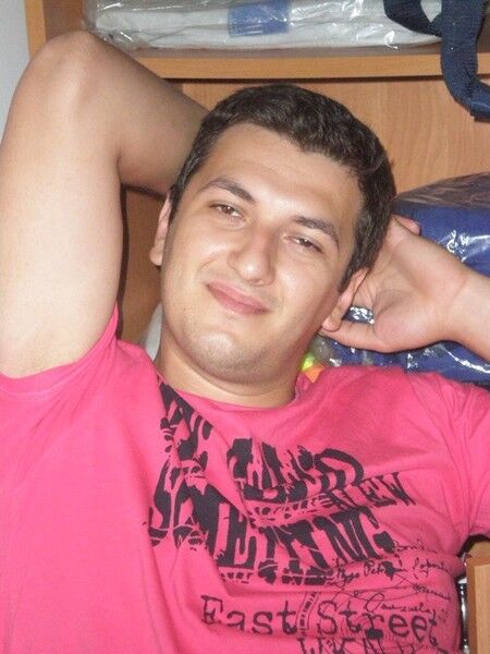  6105091  Irakli, 39 ,    