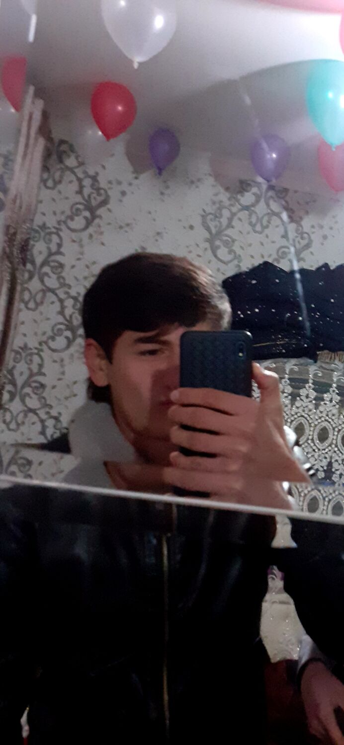  ,   Alex, 22 ,   ,   