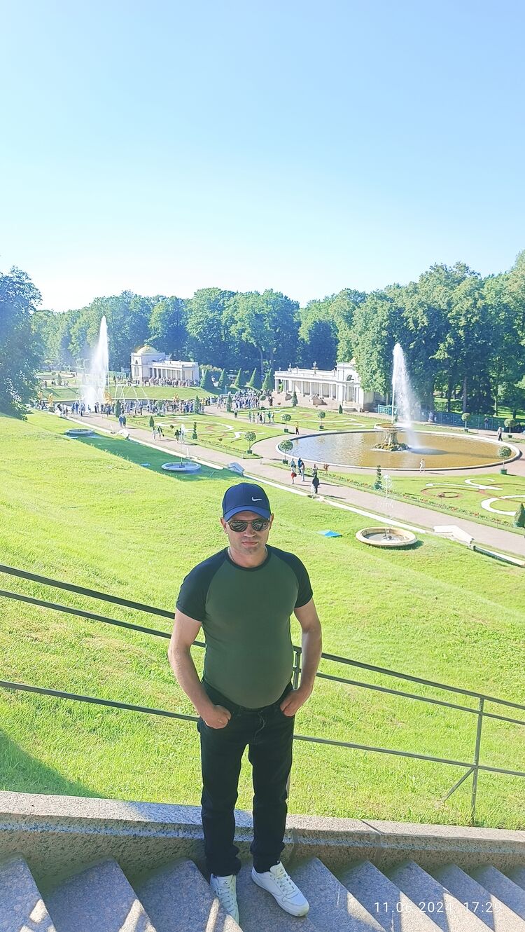  44368131  , 44 ,    -