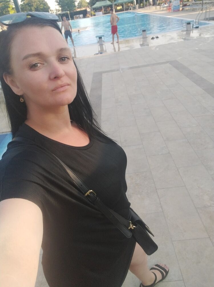  41440671  MARINA, 37 ,    