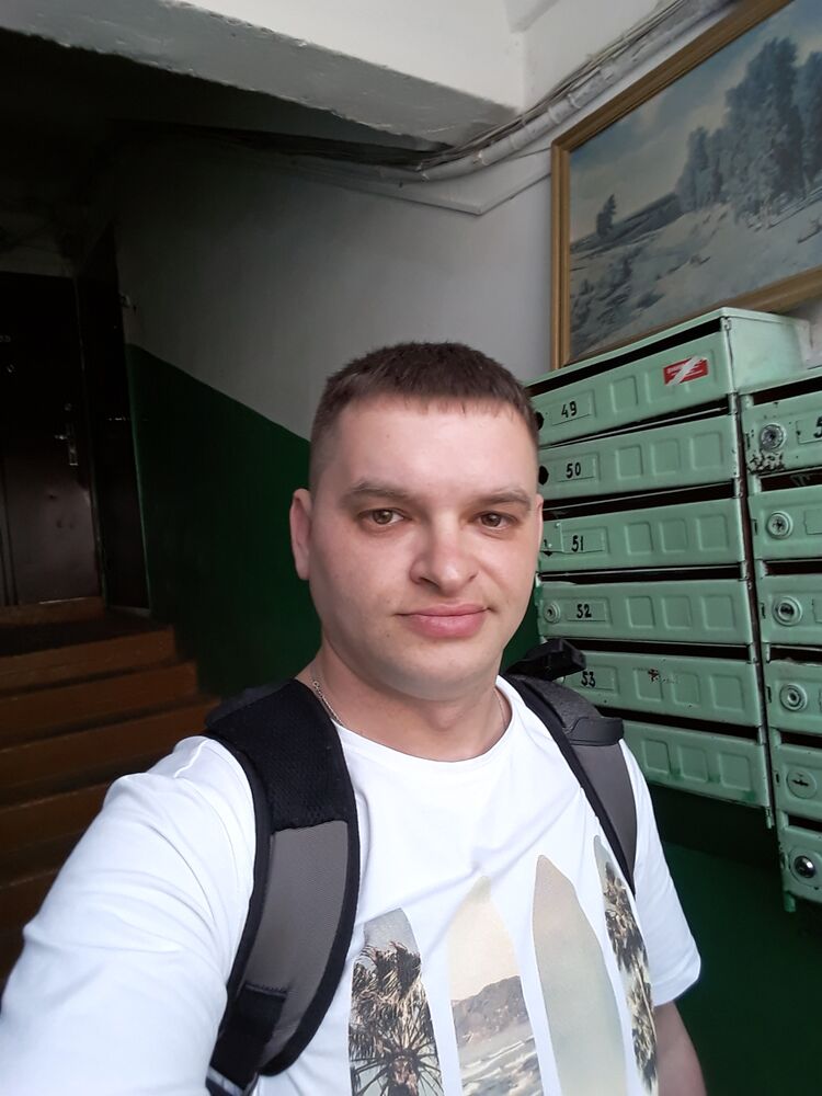  27275281  Georgiy, 35 ,    