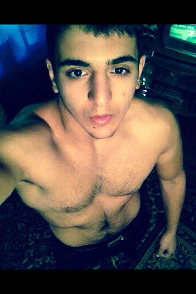  ,   Rustam, 32 ,   
