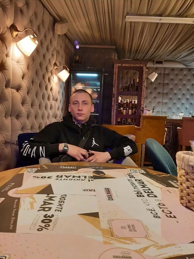  33159981  , 26 ,    -