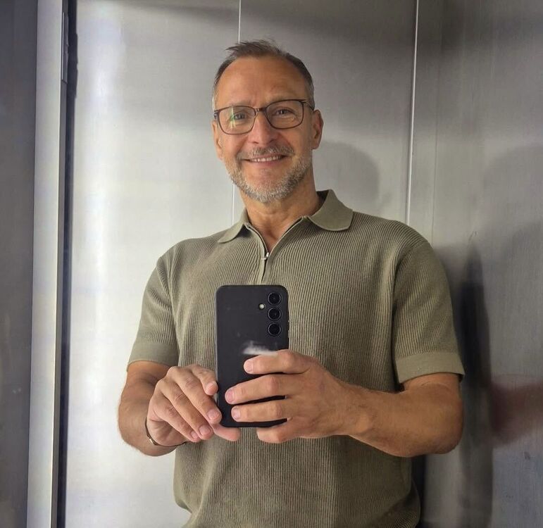  52490791  , 47 ,    