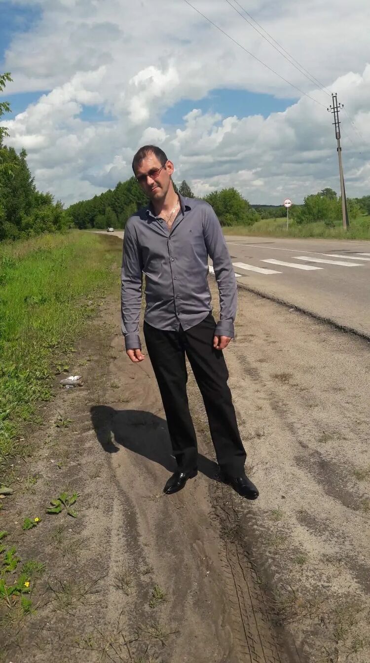  33499271  Artem, 43 ,     