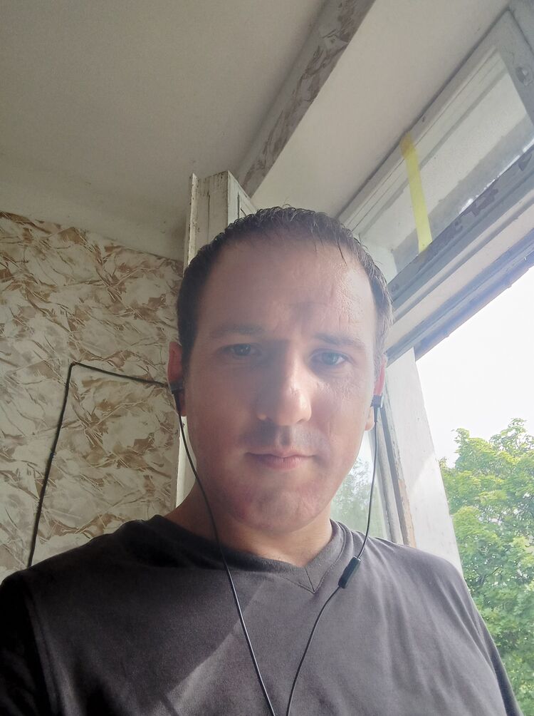  32748771  , 39 ,    