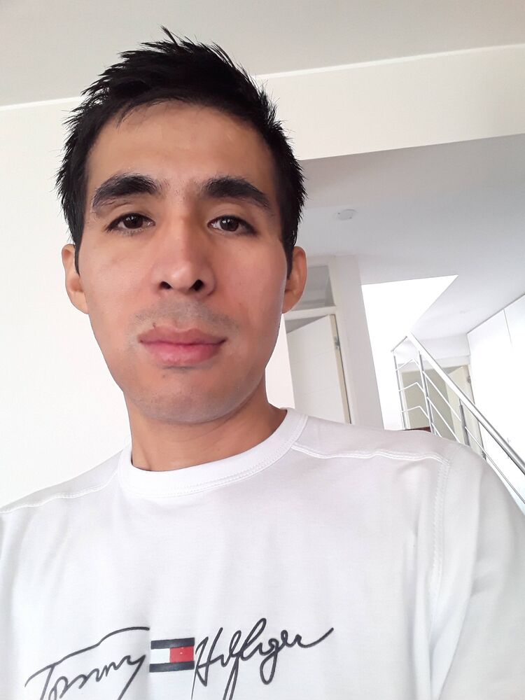  40537271  Marco, 39 ,    Salaverry