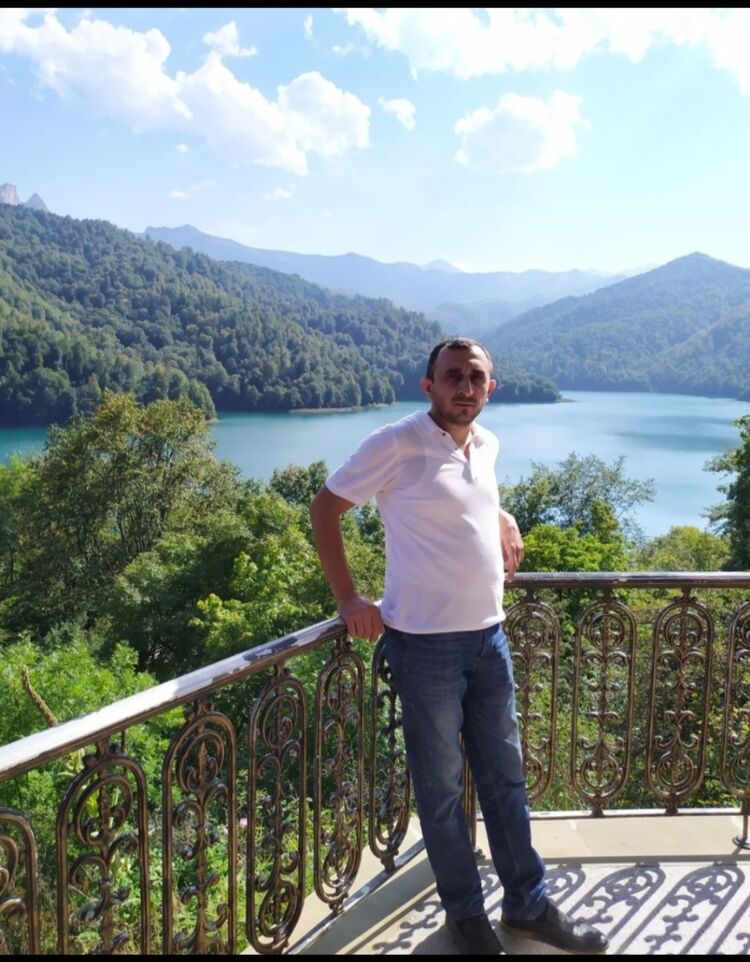  ,   Denis, 44 ,   ,   