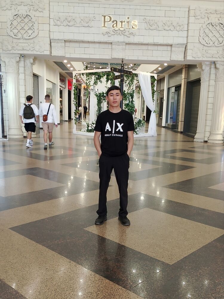  ,   Timur, 20 ,   ,   , c , 